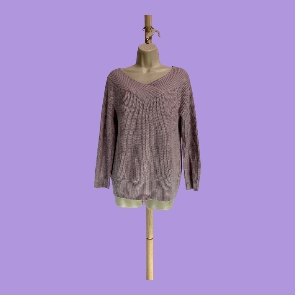 Soho New York Company Slight V Neck Pullover Lavender Knit Sweater, M